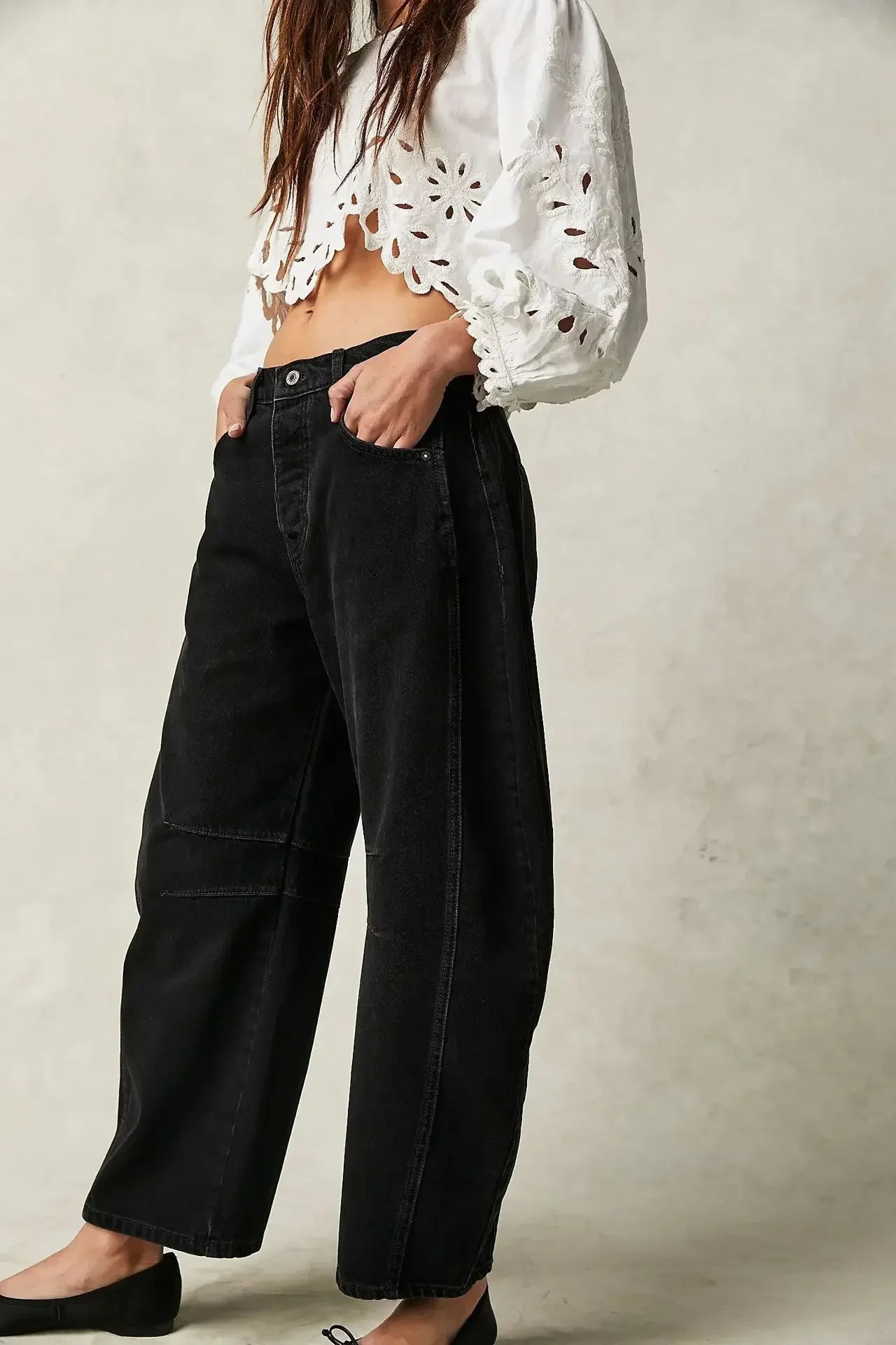 Loose Mid-Waist Jeans
