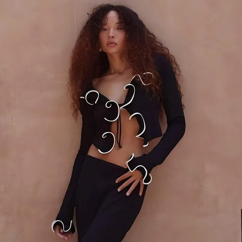 Lace-Up Tee – Long Sleeves, Cropped & Body-Hugging