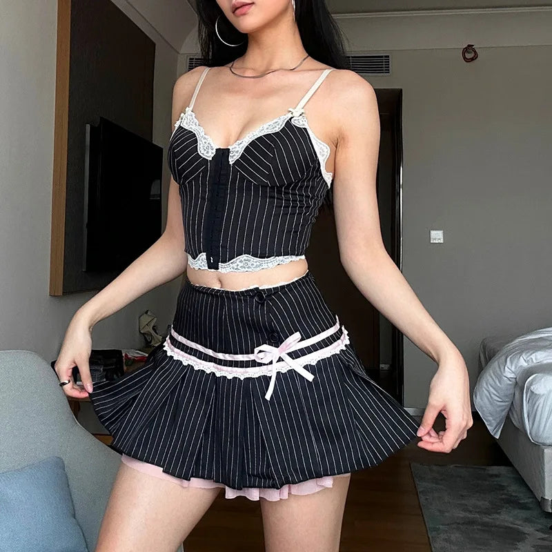 High-waisted patchwork lace skirt