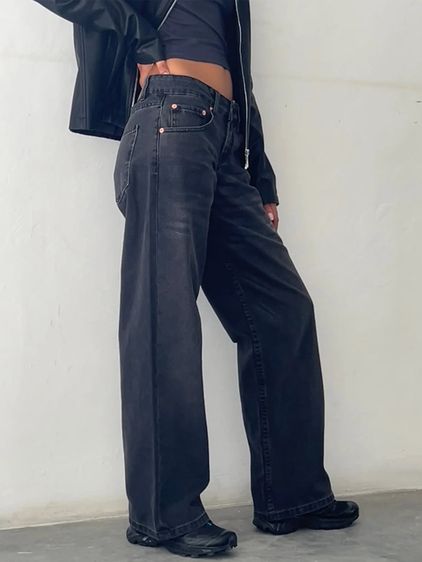 High-Waist Jeans
